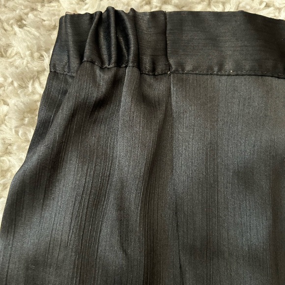 Habit of Urban black skirt - like new, reversible - Picture 3 of 5